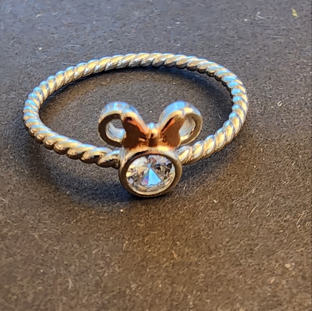 Minnie Mouse Braided Rose Gold Bow Size 8 925 Ring - Picture 1 of 9